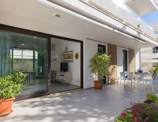 Lägenhetshotell Kamena 4*