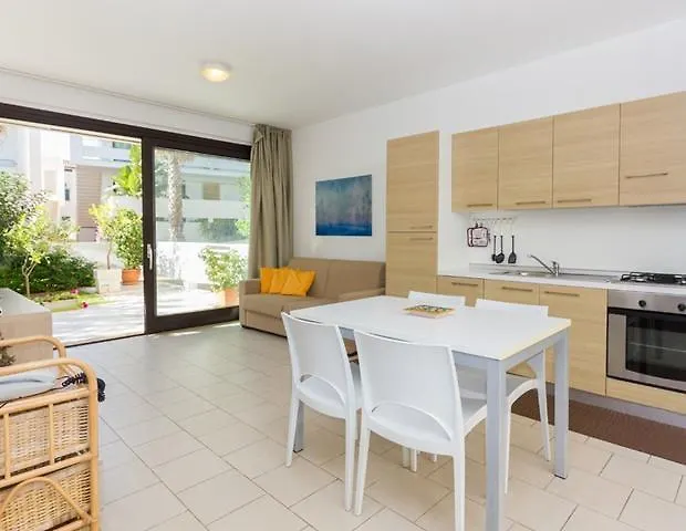 Kamena Lägenhetshotell 4*