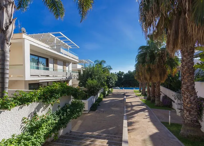 Kamena Lägenhetshotell 4*